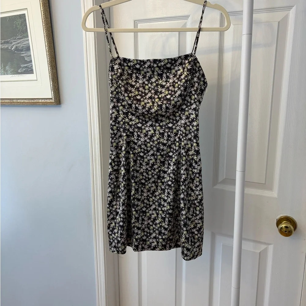 Aritzia Sunday Best Black Floral Print Mini Dress Lined Size 2 - Picture 16 of 17